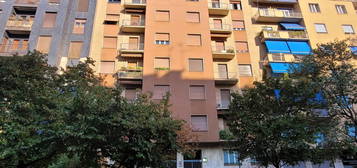 Trilocale viale Emilio Caldara, Porta Romana - Medaglie d'Oro, Milano