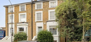 Flat to rent in St. Stephens Avenue, London W12