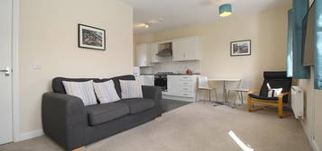 2 bed detached house to rent