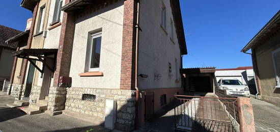 Maison  à vendre, 5 pièces, 2 chambres, 106 m²