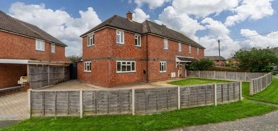 4 bedroom semi-detached house for sale