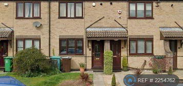 2 bedroom terraced house