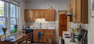 156 Coolidge St #O3, Brookline, MA 02446