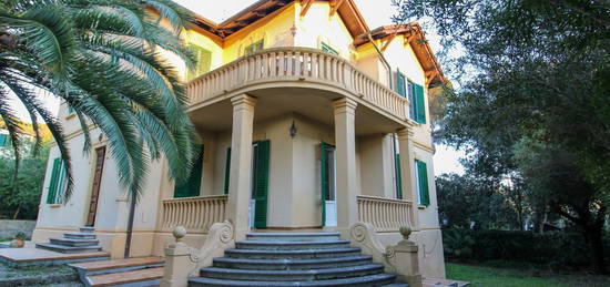 Villa in vendita in via Benvenuto Benvenuti s.n.c