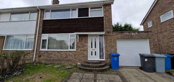 3 bedroom semi-detached house