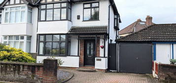 3 bed semi-detached house for sale