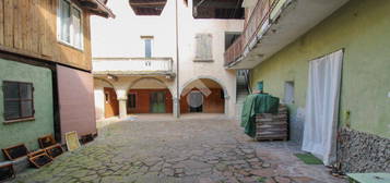 CASA DI CORTE A SABBIO CHIESE