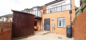 Town house for sale in St. Cuthberts Court, Lincoln LN1