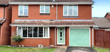 4 bedroom detached house to rent