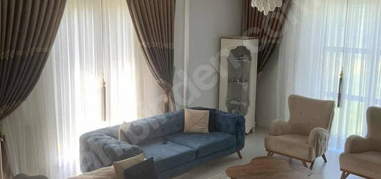 SAHİBİNDEN 4+1 ANA CADDE ÜZERİ 195 M2 LUX DAİRE