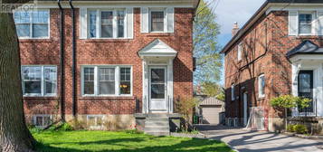 44 THURSFIELD CRESCENT, Toronto (Leaside), Ontario 
