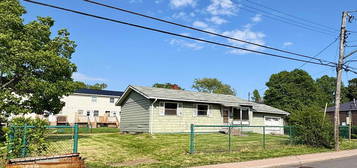 148 Upper Prince St, Charlottetown, PE C1A 4S9