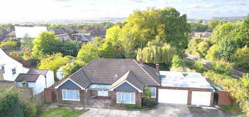 4 bed detached bungalow to rent