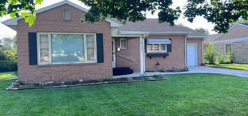 1502 N Jackson St, Lexington, NE 68850