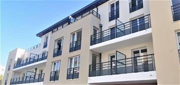 Appartement T2 avec parking et terrasse à Corbeil Essonne résidence NOVEA