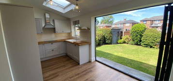 3 bedroom semi-detached house