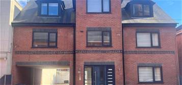 Flat to rent in Avenue Road Extension, Leicester LE2