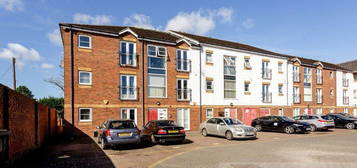 2 bed flat to rent