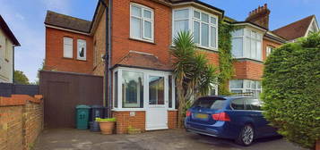 4 bedroom semi-detached house for sale