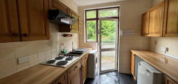 4 bed terraced house to rent