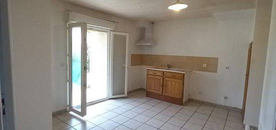 Location T2 35 m² avec jardin et terrasse