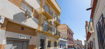 Piso en venta en Calle San Isidro-motril, Motril  ciudad