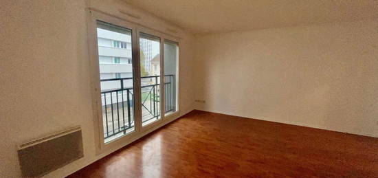 Appartement  à louer, 3 pièces, 2 chambres, 69 m²