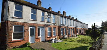 Flat to rent in Carlingford Drive, Westcliff On Sea SS0