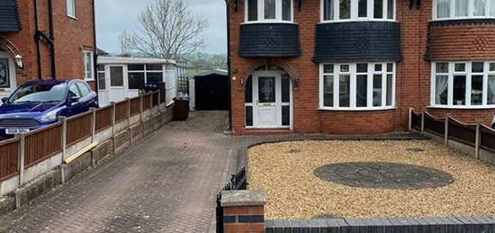 3 bedroom semi-detached house