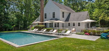 21 Birchwood Ln, Bridgehampton, NY 11932