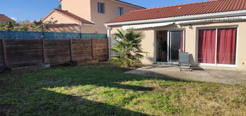 VILLA PLAIN PIED 2014 / SECTEUR CALME ET RESIDENTIEL / PONT-DU-CHATEAU (63)