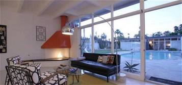 2244 E Tahquitz Canyon Way #14, Palm Springs, CA 92262