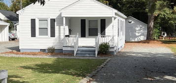 406 Stewart Ave, Clinton, NC 28328