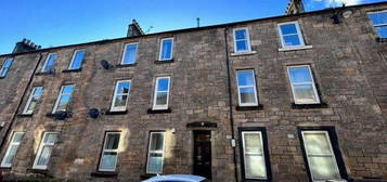 2 bed flat to rent