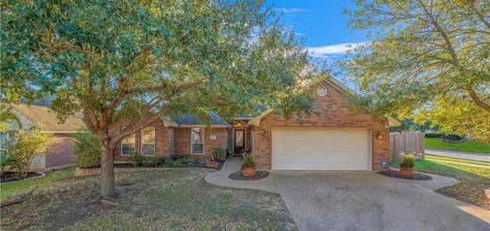 4200 Middleham Ave, College Station, TX 77845