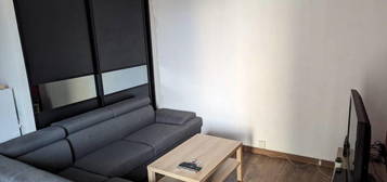 Appartement meublé  à louer, 5 pièces, 4 chambres, 85 m²