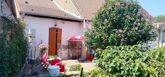 Maison en pierre  à vendre, 5 pièces, 3 chambres, 140 m²