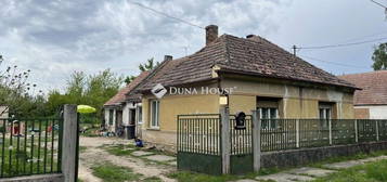 Eladó ház, Lovászpatona