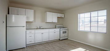 El Campo Apartments, 5800 Central Ave SW APT 8, Albuquerque, NM 87105