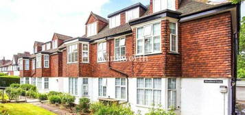 Flat for sale in Woodlands, London NW11