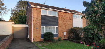 3 bedroom semi-detached house to rent