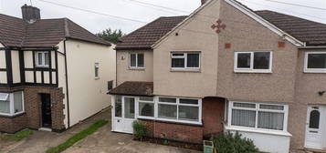 3 bed semi-detached house for sale