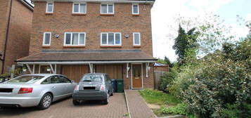 4 bedroom semi-detached house