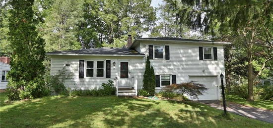 44 E Jefferson Rd, Pittsford, NY 14534