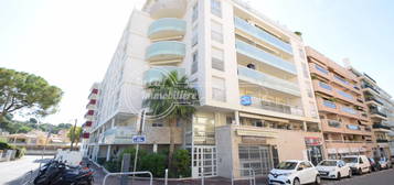 Cagnes sur Mer / Place St Luce - 2 pièces 40m2 terrasse + po