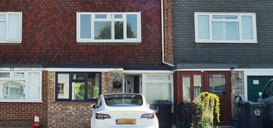 4 bedroom terraced house