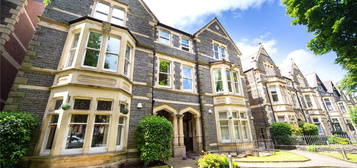 Flat to rent in Cwrt Soffia, Cathedral Road, Pontcanna, Cardiff CF11