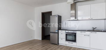 Pronájem bytu 1+kk 34 m², Toufarova,