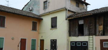 Casa o villa all'asta in via Bissolati, 68