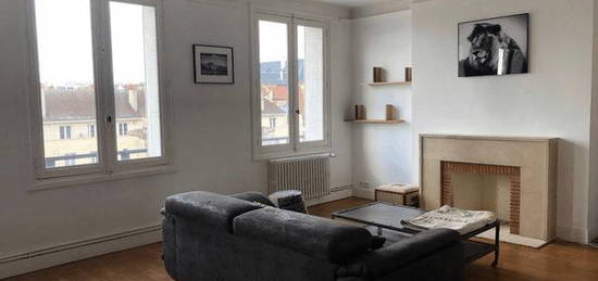 Location appartement 4 pièces 104 m²